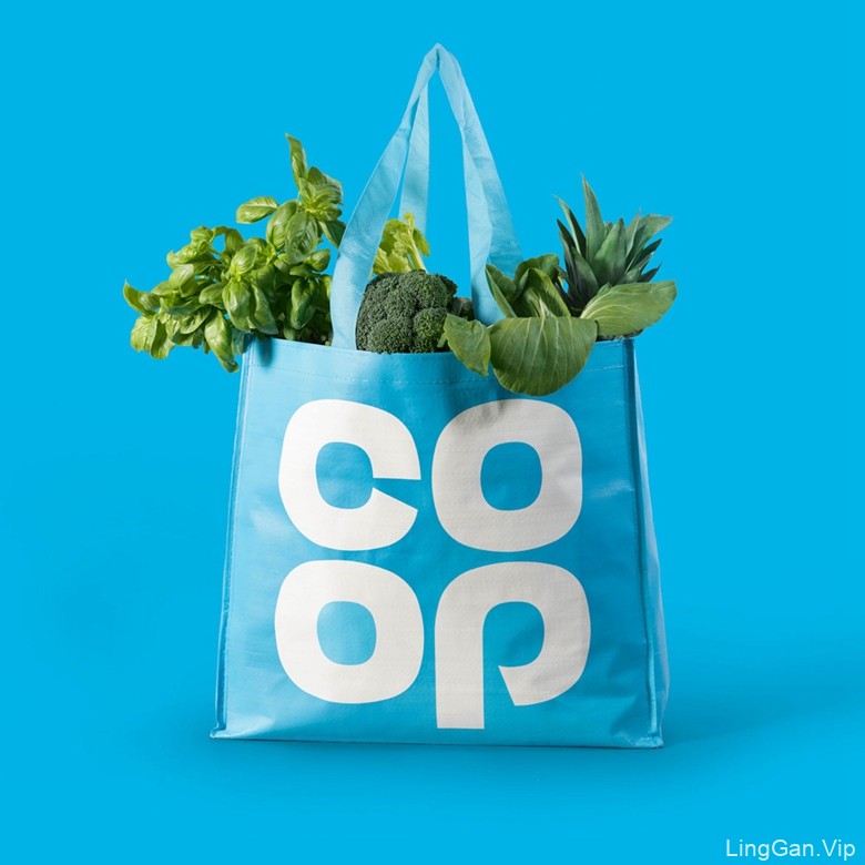 英国著名连锁超市Co-op品牌形象令人耳目一新