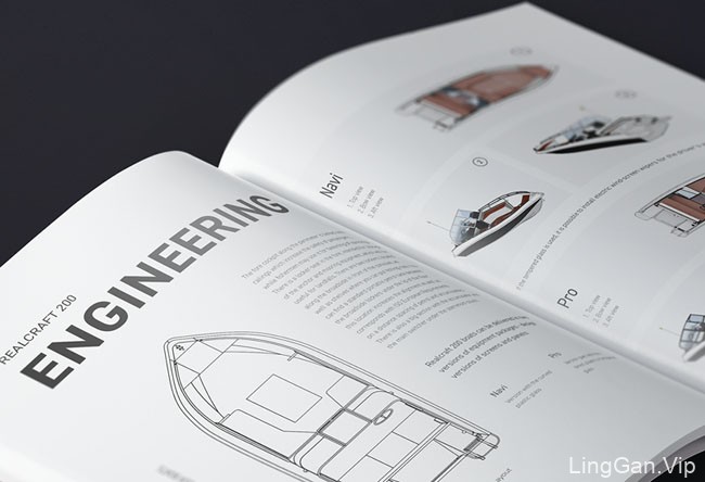 国外Realcraft摩托艇制造商画册设计作品